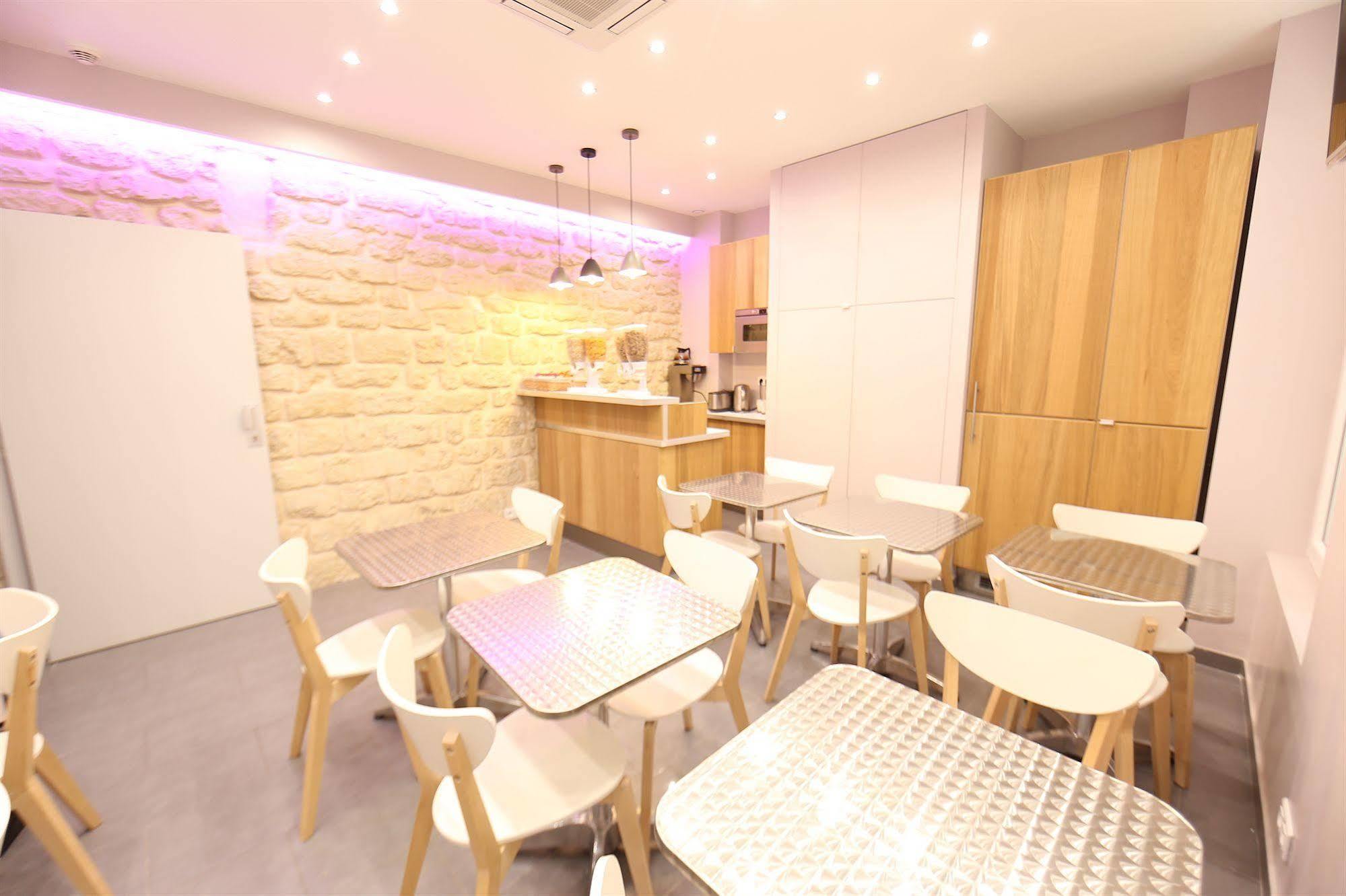Hotel Le Daum Paris Bagian luar foto